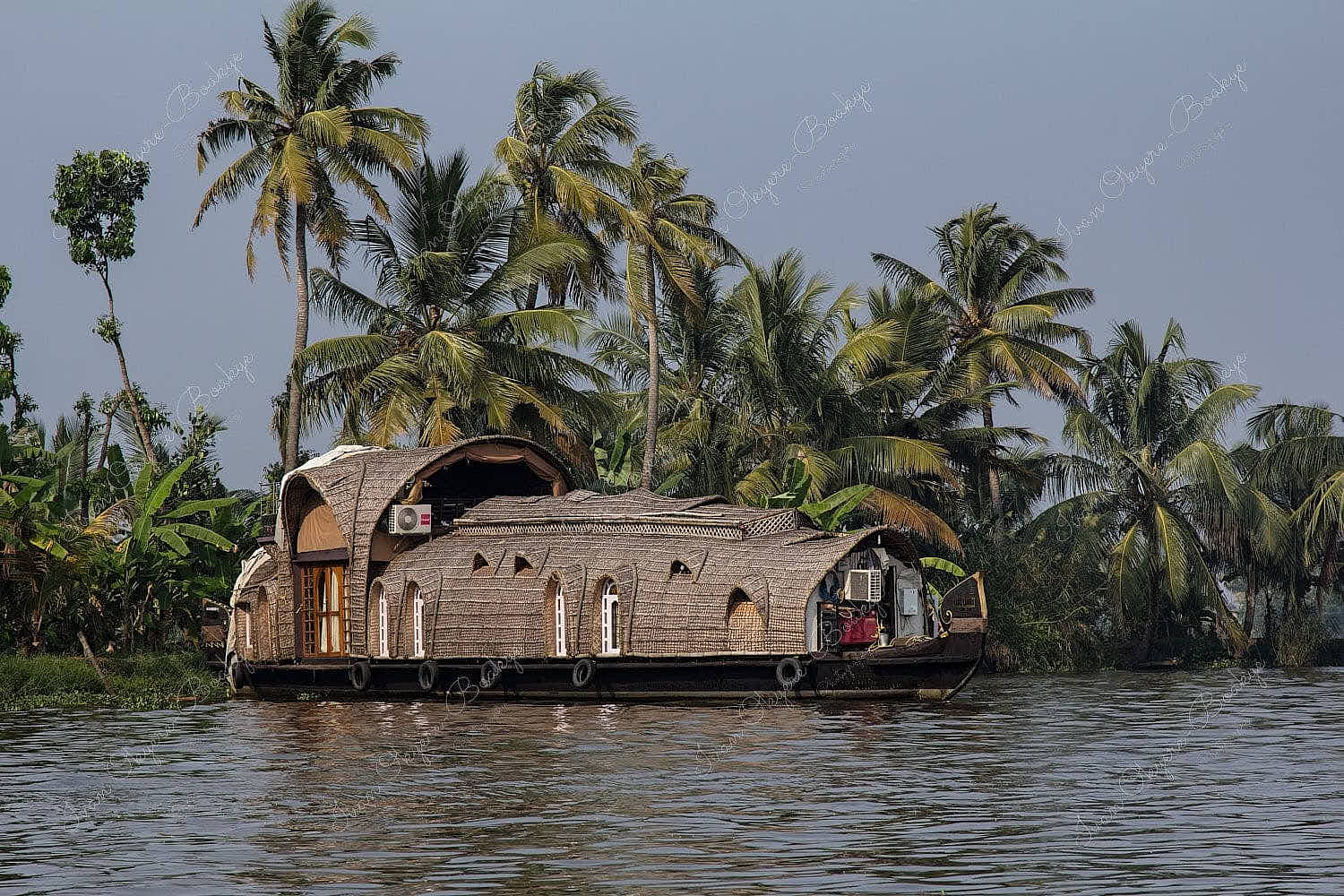 Kettuvallam Houseboat in Alleppey Backwaters in Kerala, India